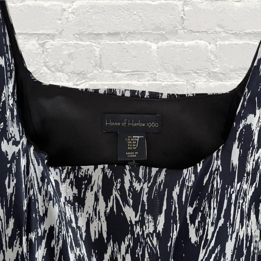 House of Harlow 1960 Lined Black & White Cropped Tank Top - Picture 5 of 5